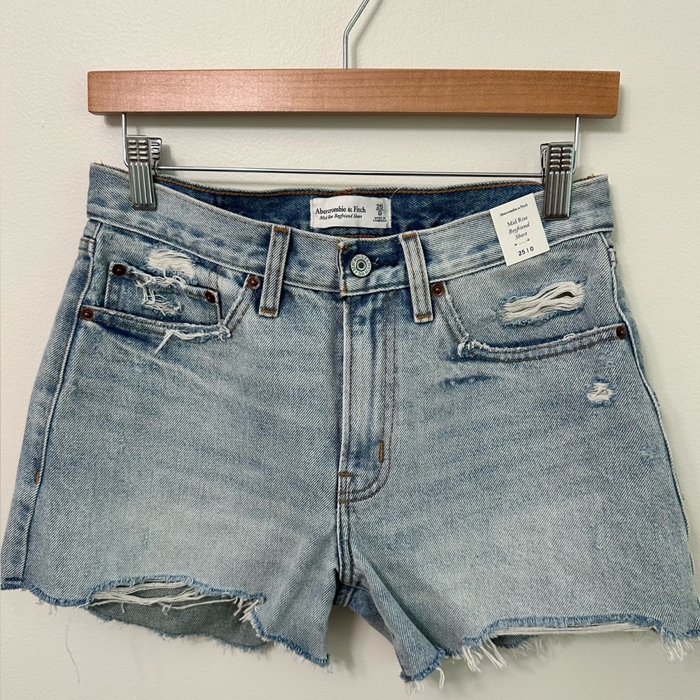 Abercrombie & Fitch boyfriend shorts